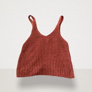 Moon & Madison- Cropped Knot Sweater Tank - Size L